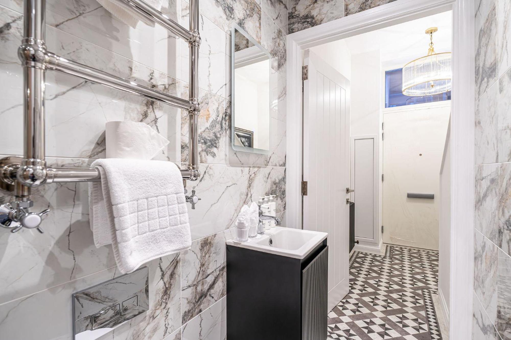 The Coach House Apartment เอดินบะระ ภายนอก รูปภาพ