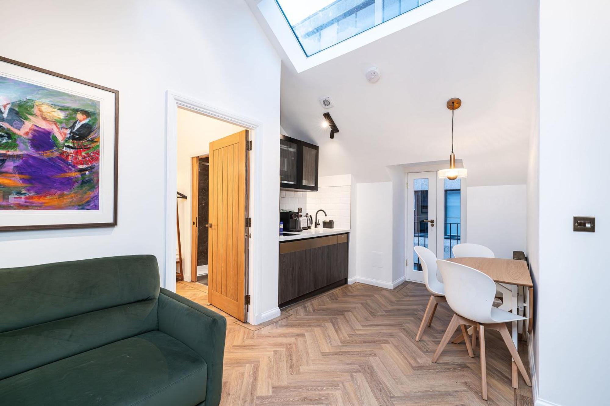 The Coach House Apartment เอดินบะระ ภายนอก รูปภาพ